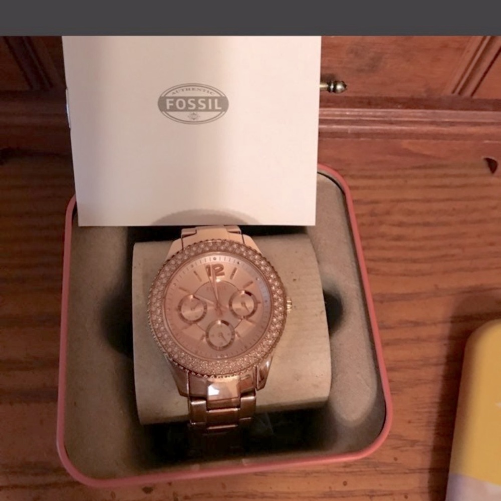 Fossil Multifunction Rose-Tone Stainless Steel Watch beautiful worn briefly